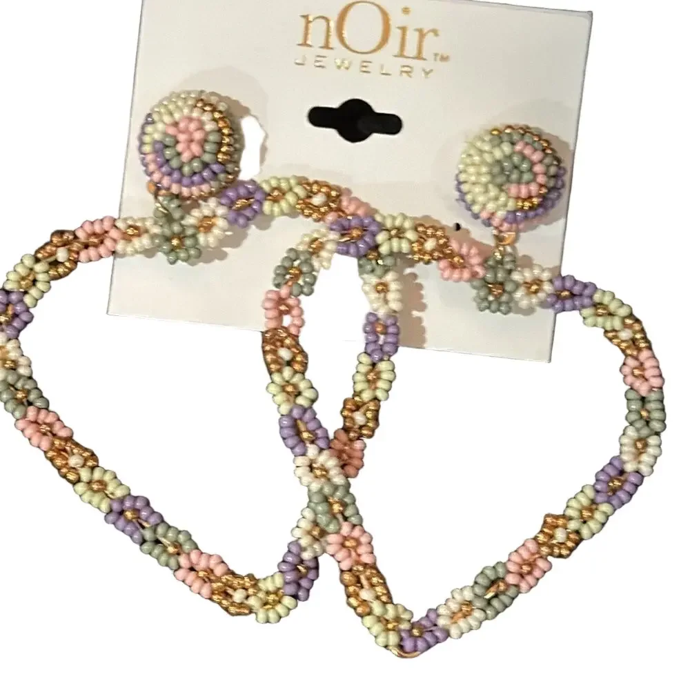 Noir floral heart shaped earrings